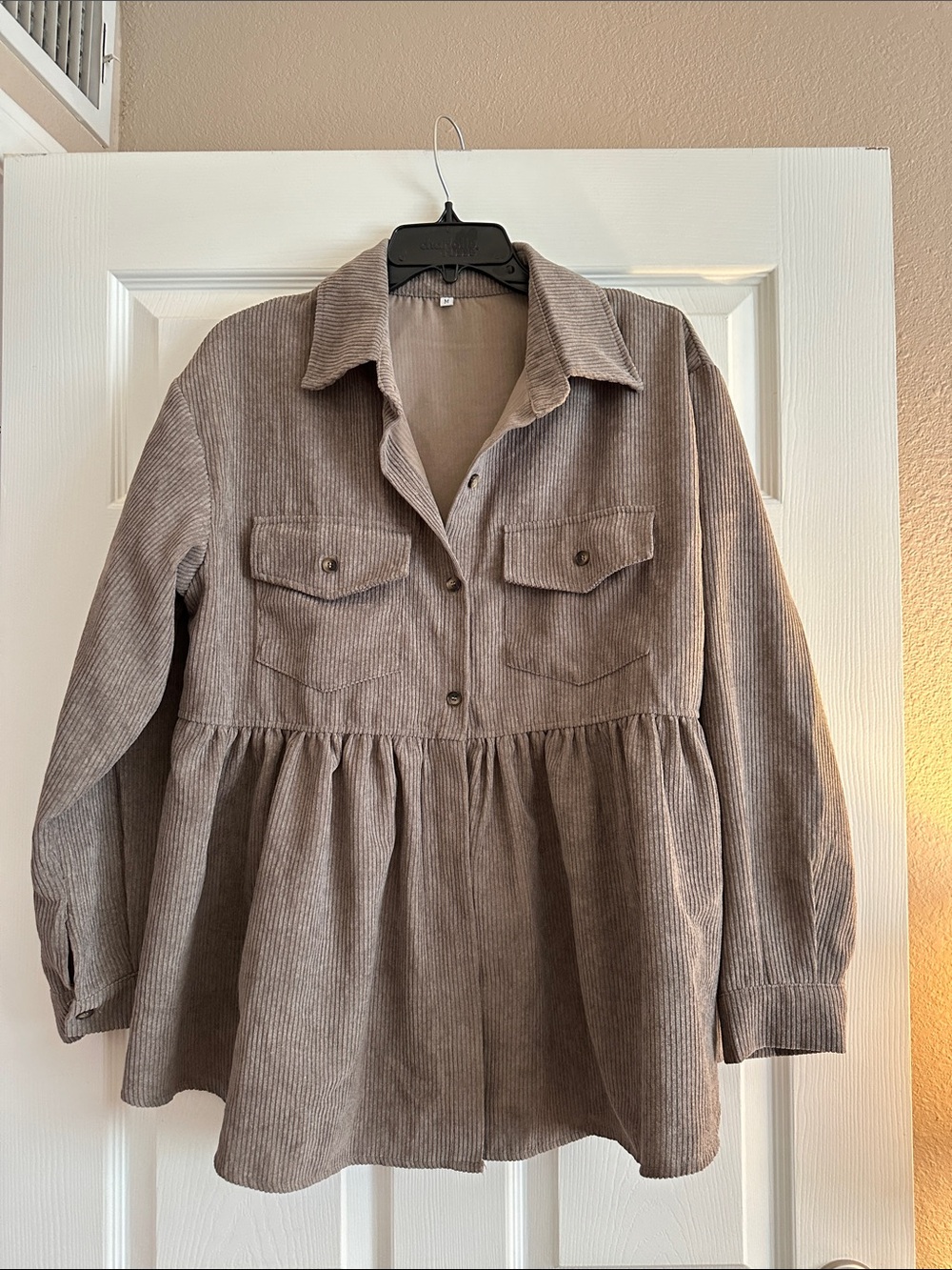Women’s Taupe Corduroy Button-Front Lightweight Shirt Jacket Top